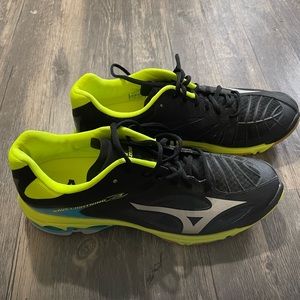Mizuno Wave Lightning Z3 Women’s Volleyball Shoes Black and Yellow